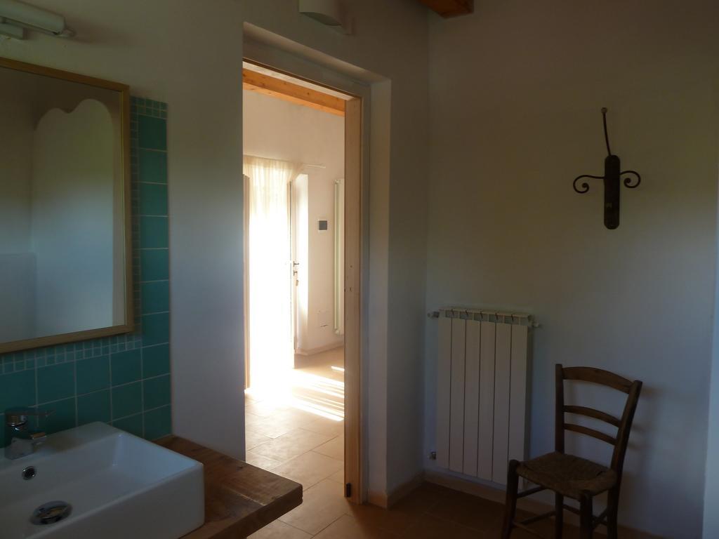 B&B Al Giardino Dei Mandorli Prasco Habitación foto